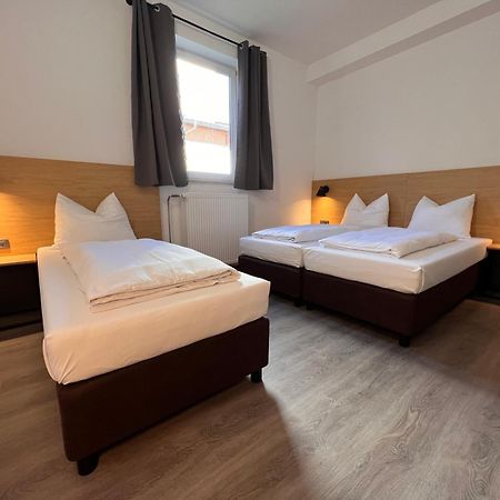 24Seven Apartments - Self Check-In Altdorf  Exteriör bild